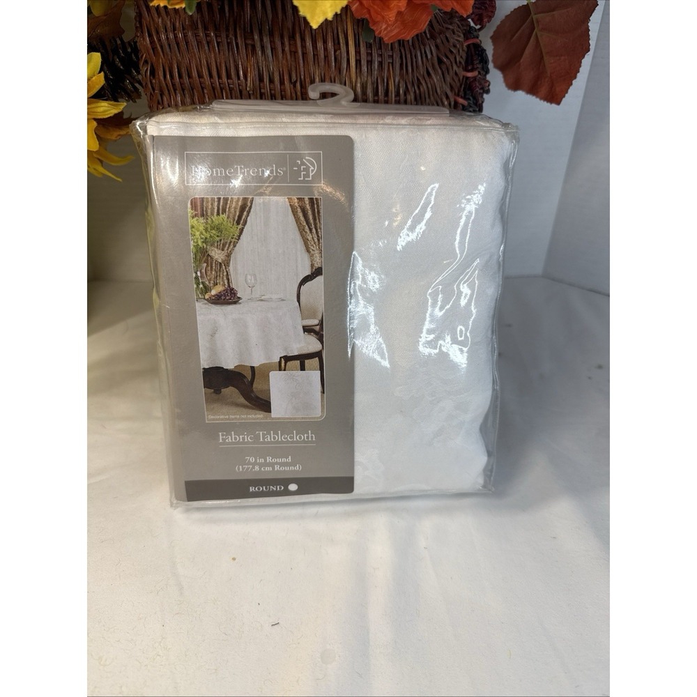 Fabric Tablecloth 70" Round Artic White. NIP Home Trends